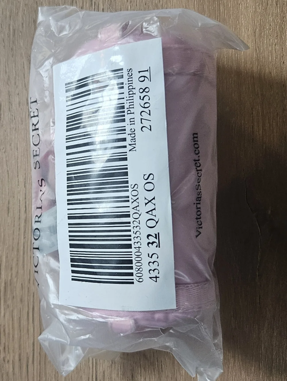 Victoria's Secret VSX Micro Duffle Bag Charm Keychain Pink NEW SOLD OUT Msrp $30 - Picture 7 of 7